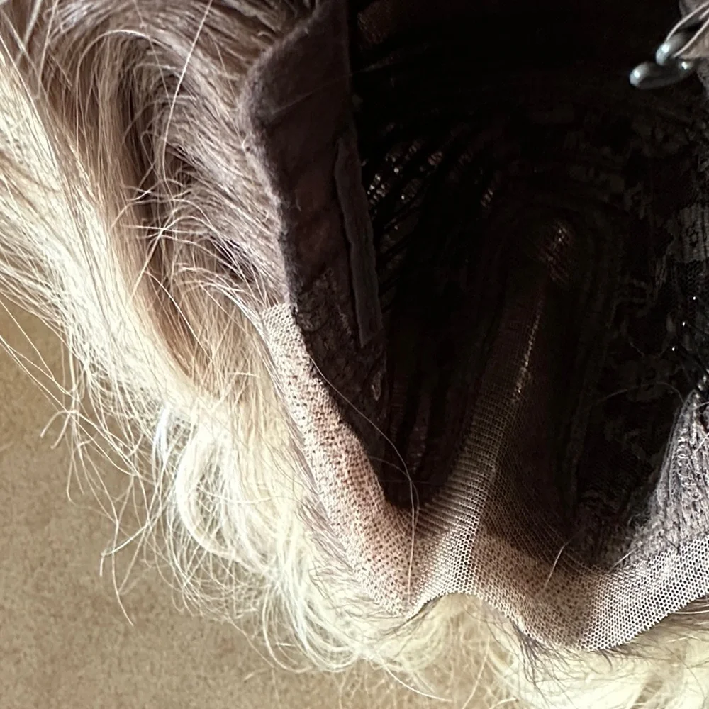 Chelsey Smith Crowns Rooted Blonde T part wig (Angie?) - Picture 8 of 8